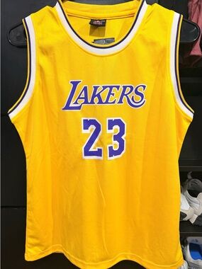 Yellow Lakers Basketball Jersey 23 – Unbranded